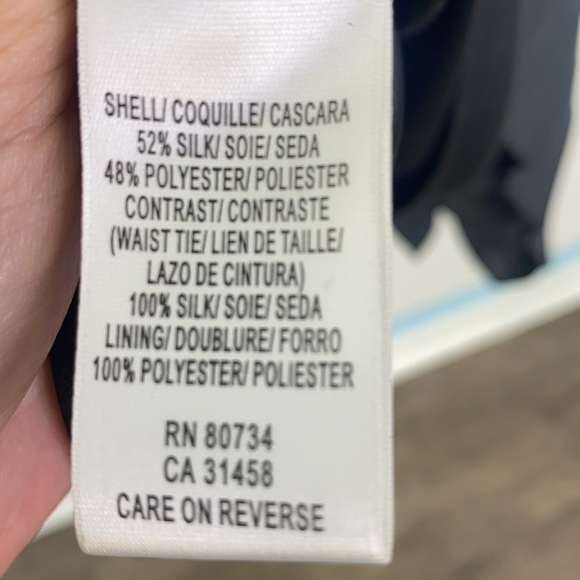 BCBG Maxazria - Beautiful Black Silk Pleated Cocktail Midi  Dress Size 6 - Picture 11 of 11